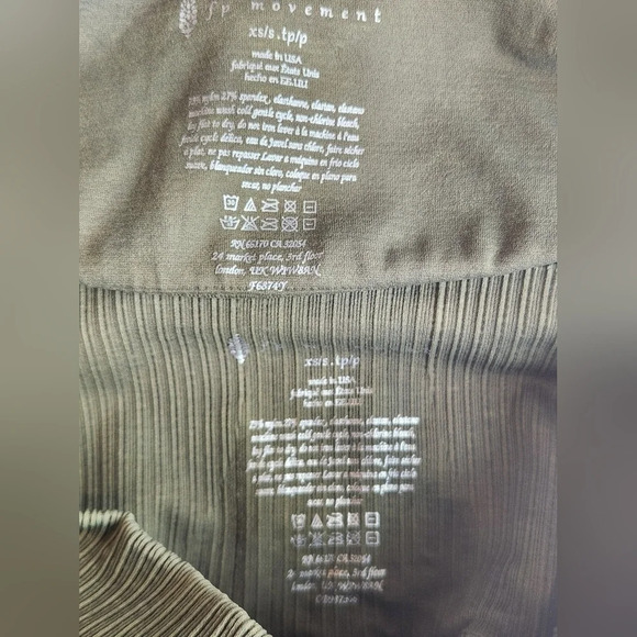 Bundle!! || FREE PEOPLE MOVEMENT || NWOT Good Karma crop top, shorts - Picture 7 of 7